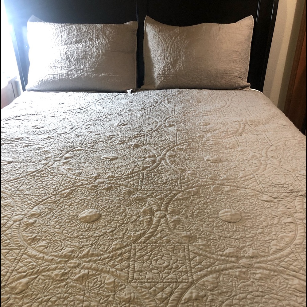 JC Penny’s Queen size Quilted pillow shams and Quilt.